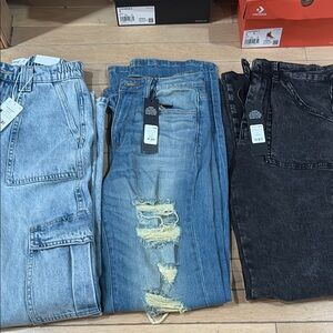 Lot of three pair of jeans